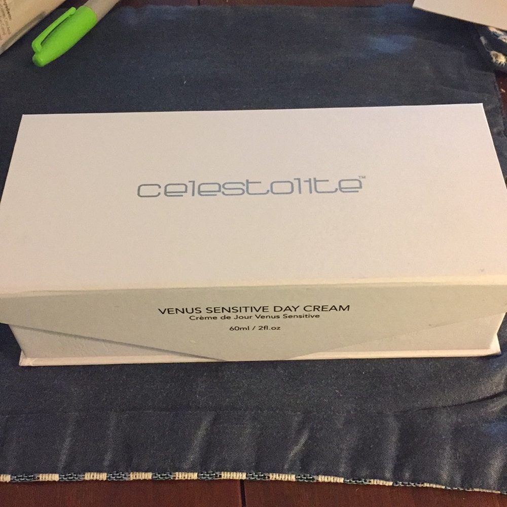 Celestol1te- Venus sensitive day cream